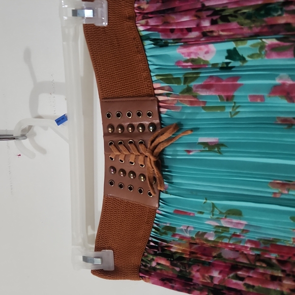 Mint Green Floral Sheer Belted Skirt - Picture 5 of 8